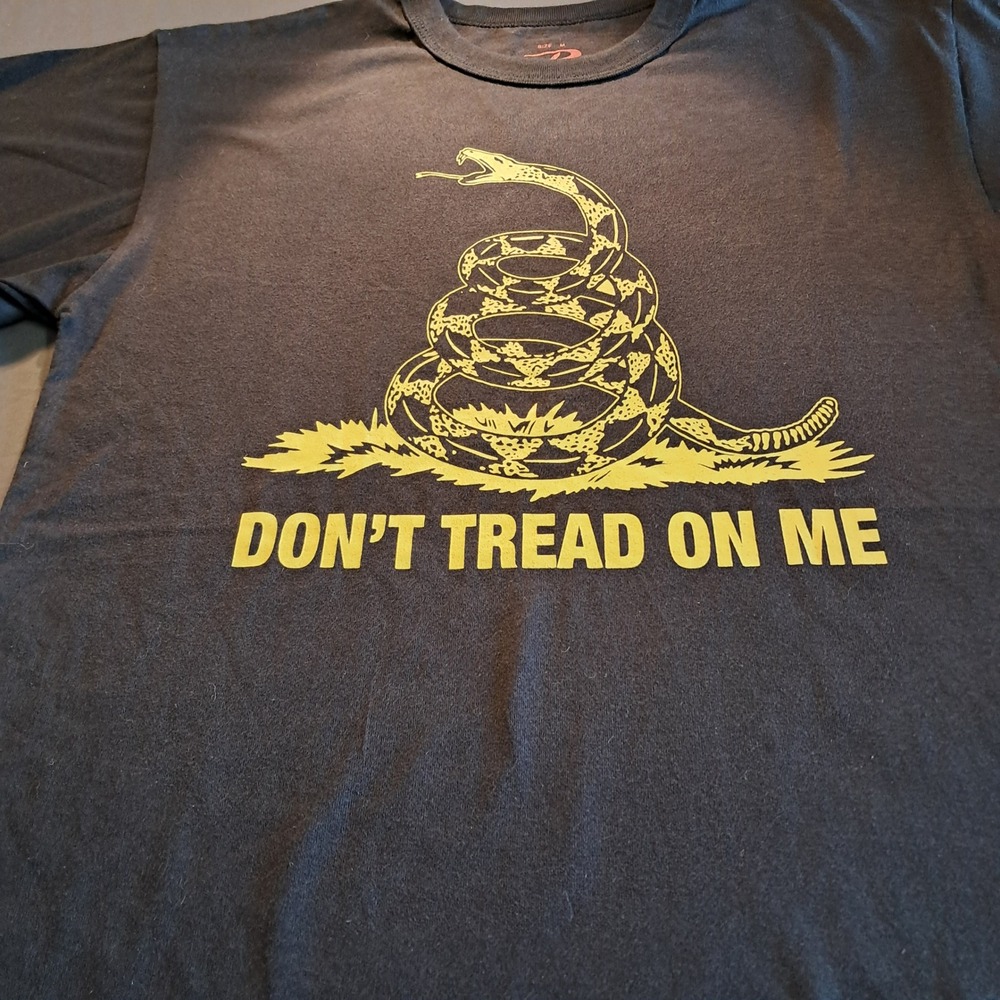 Rothco Don't Tread On Me Graphic T-Shirt Patriotic‎ USA Flag Tee Medium